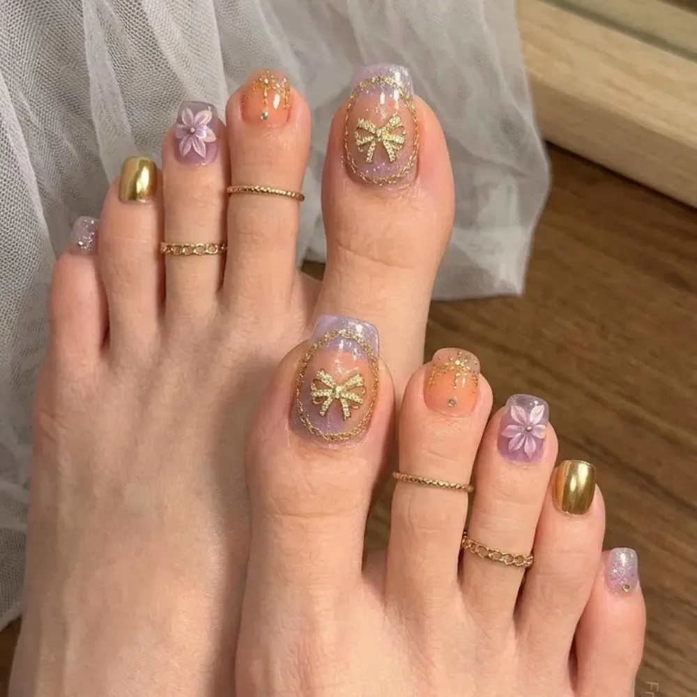 press on toes, chrome pedicure, press on nails, custom press on nails, fake nails, Nails Art, stained glass nails, gold press on nails, 3d press on nails, luxury press on nails, handmade press on nails