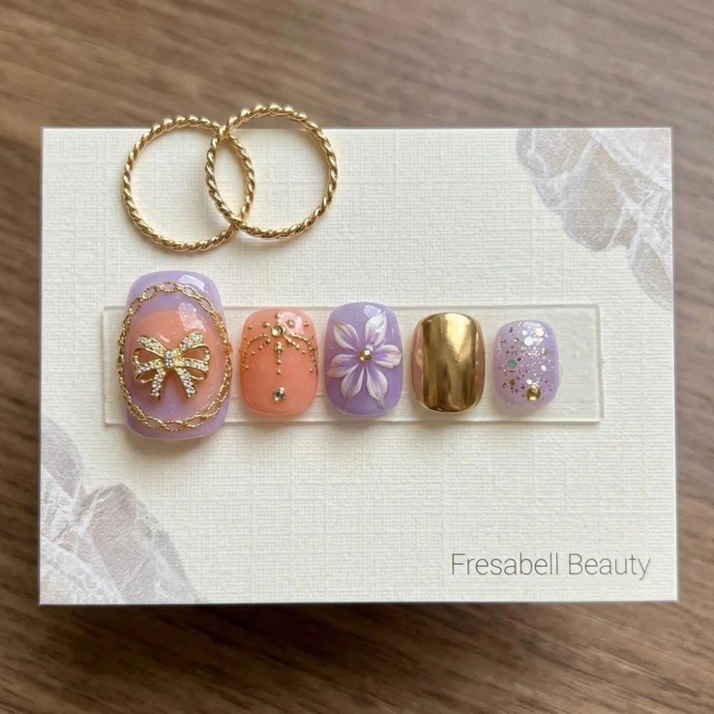 pedicure nails, toe press ons, press on nails, custom press on nails, fake nails, Nails Art, stained glass nails, gold press on nails, 3d press on nails, luxury press on nails, handmade press on nails