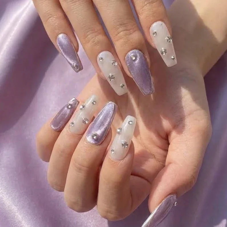 rhinestone accent, silver frame, press on nails, custom press on nails, fake nails, Nails Art, stained glass nails, gold press on nails, 3d press on nails, luxury press on nails, handmade press on nails