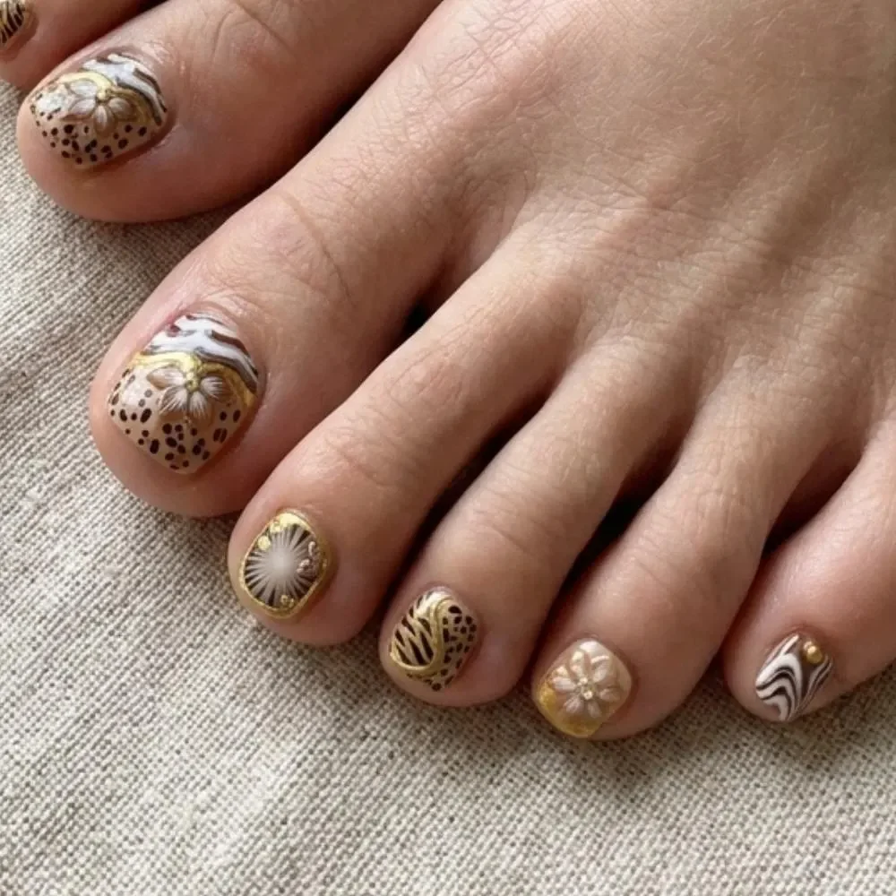 3D safari fake toenails, gold chrome pedicure, press on nails, custom press on nails, fake nails, Nails Art, stained glass nails, gold press on nails, 3d press on nails, luxury press on nails, handmade press on nails