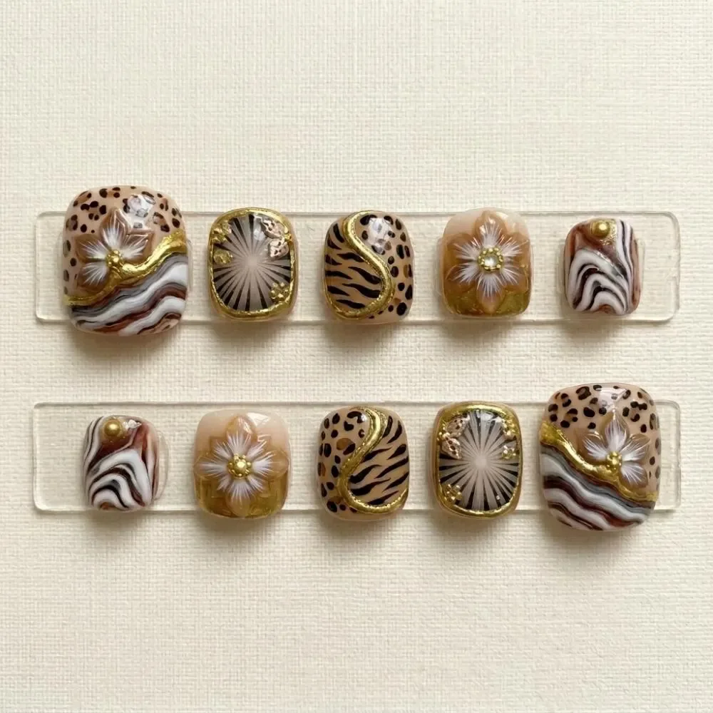 fake toenails, safari toe nails, press on nails, custom press on nails, fake nails, Nails Art, stained glass nails, gold press on nails, 3d press on nails, luxury press on nails, handmade press on nails