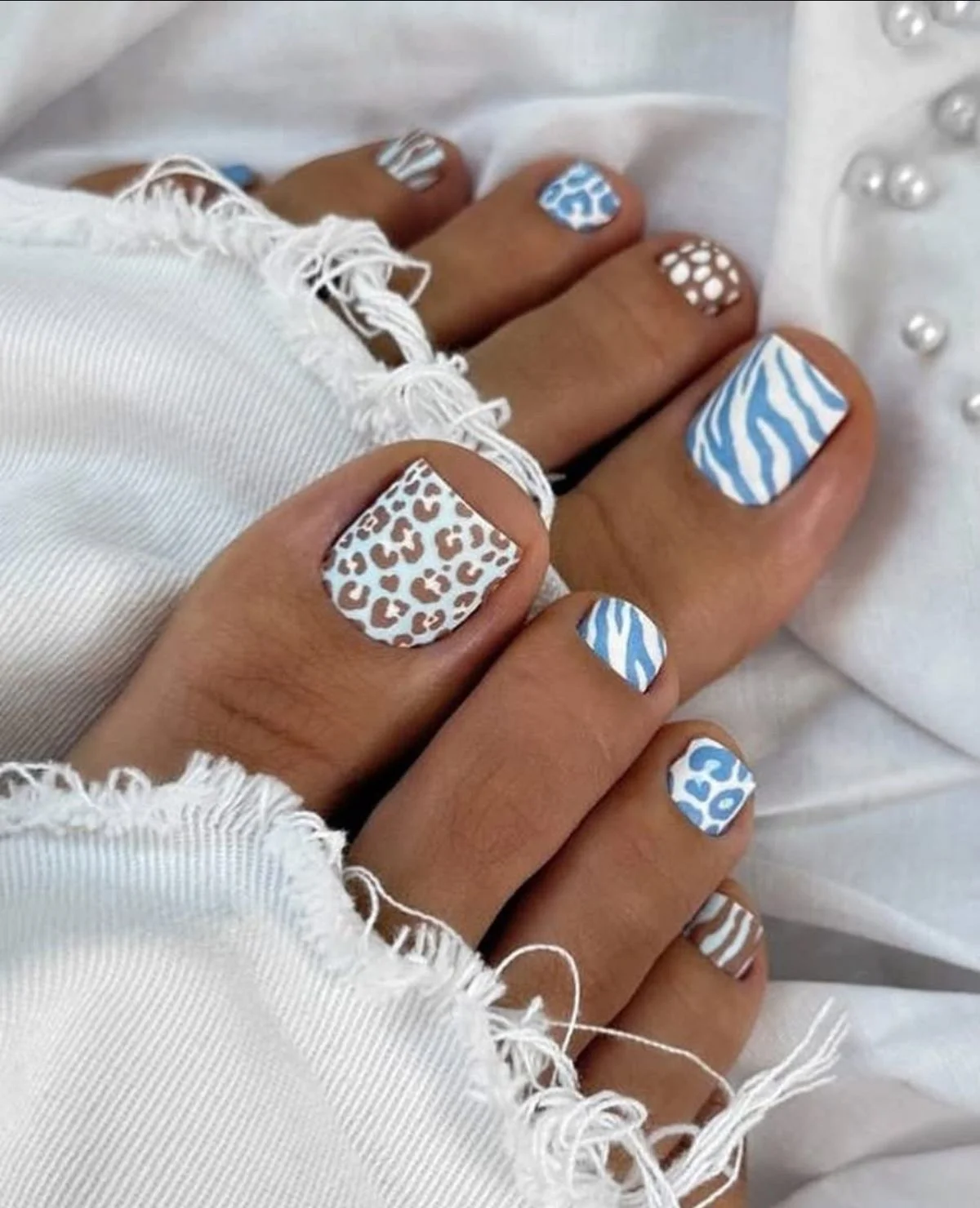 press on nails, custom press on nails, fake nails, Nails Art, stained glass nails, gold press on nails, 3d press on nails, luxury press on nails, handmade press on nails
