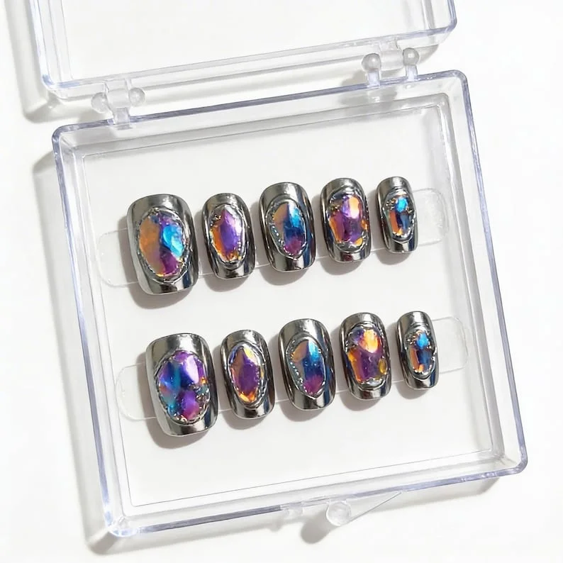 press on nails, custom press on nails, fake nails, Nails Art, stained glass nails, gold press on nails, 3d press on nails, luxury press on nails, handmade press on nails