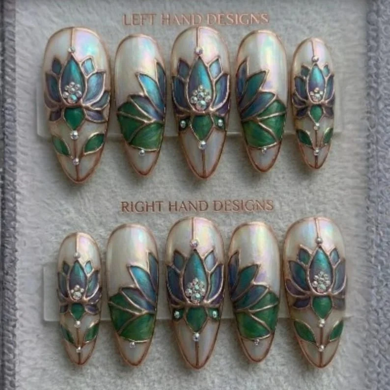 lotus cloisonné nails, press on nails, custom press on nails, fake nails, Nails Art, stained glass nails, gold press on nails, 3d press on nails, luxury press on nails, handmade press on nails