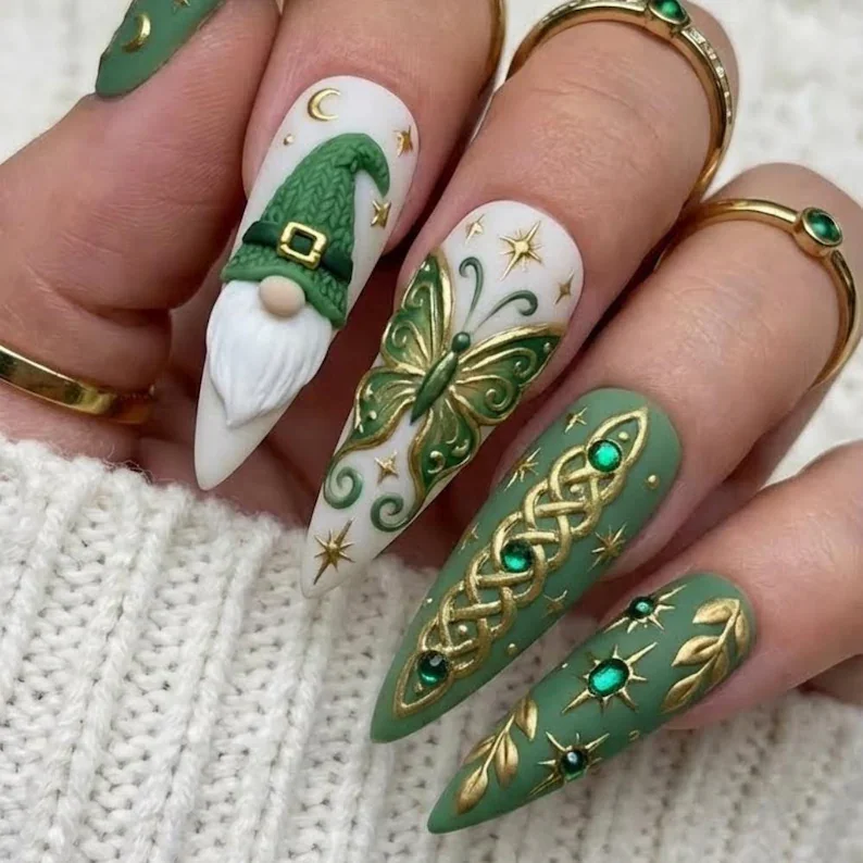 Lucky Clover Nails, St. Patrick’s Day, press on nails, custom press on nails, fake nails, Nails Art, stained glass nails, gold press on nails, 3d press on nails, luxury press on nails, handmade press on nails