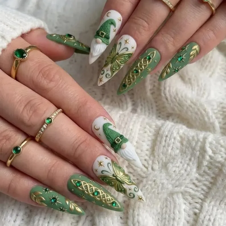 Sage Green Nails, Clover Nail Art, press on nails, custom press on nails, fake nails, Nails Art, stained glass nails, gold press on nails, 3d press on nails, luxury press on nails, handmade press on nails