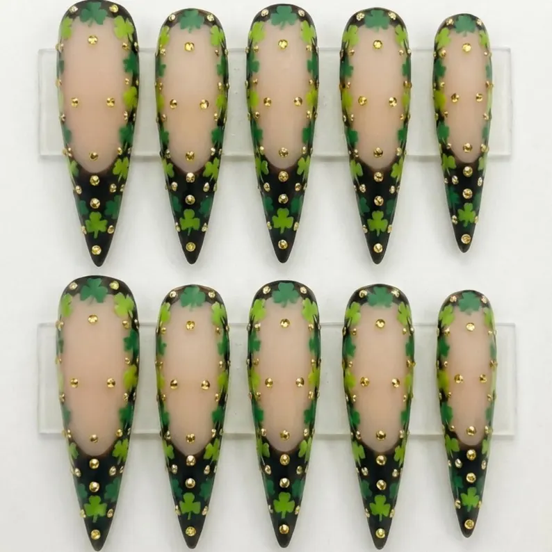 press on nails, custom press on nails, fake nails, Nails Art, stained glass nails, gold press on nails, 3d press on nails, luxury press on nails, handmade press on nails