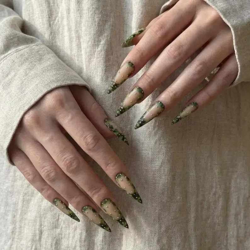 press on nails, custom press on nails, fake nails, Nails Art, stained glass nails, gold press on nails, 3d press on nails, luxury press on nails, handmade press on nails