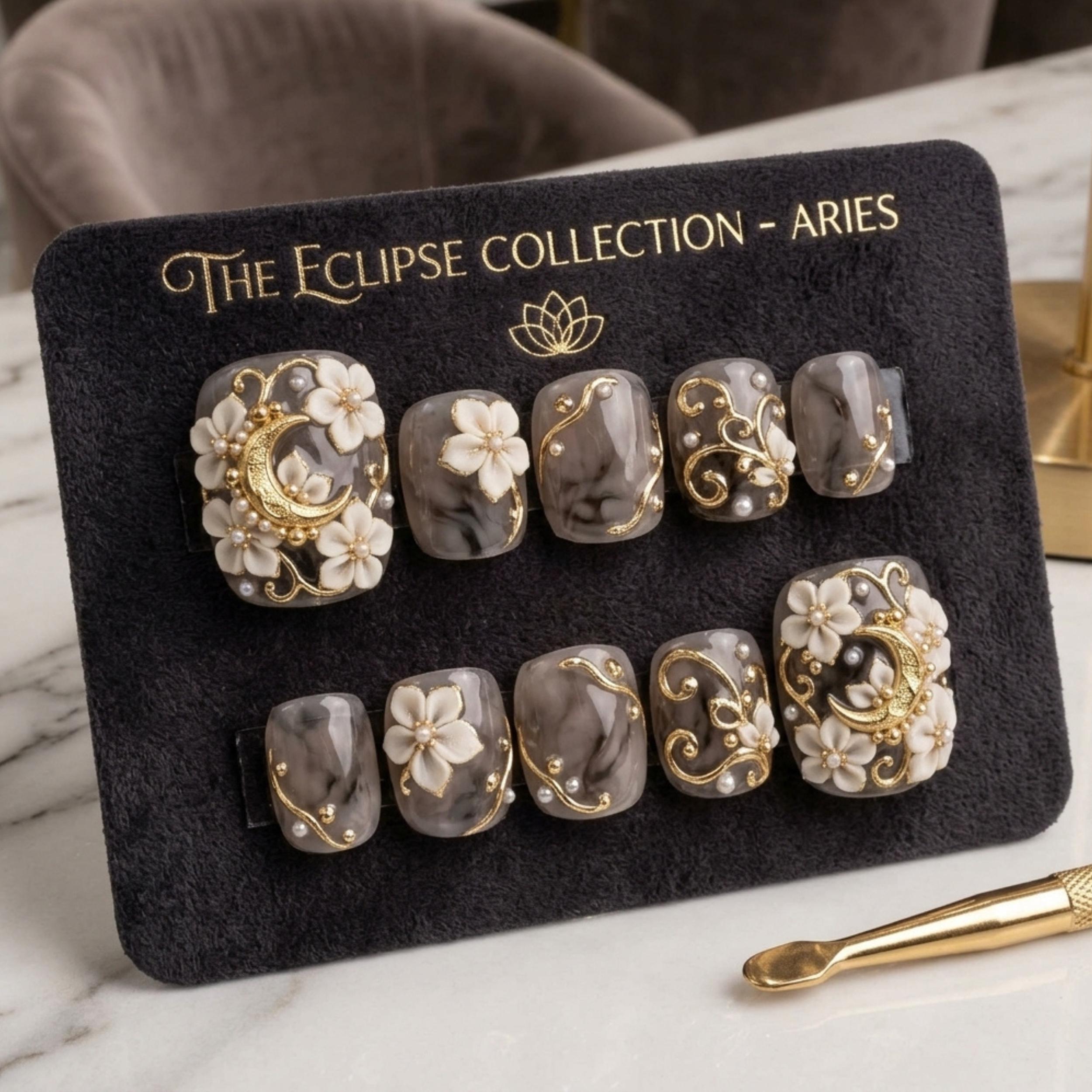 Eclipse press on toes, Gold moon pedicure, press on nails, custom press on nails, fake nails, Nails Art, stained glass nails, gold press on nails, 3d press on nails, luxury press on nails, handmade press on nails