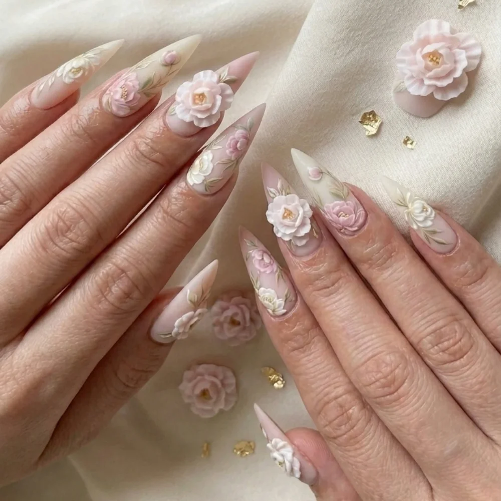 press on nails, custom press on nails, fake nails, Nails Art, stained glass nails, gold press on nails, 3d press on nails, luxury press on nails, handmade press on nails