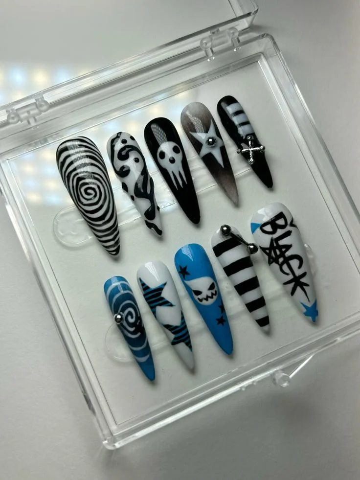 press on nails, custom press on nails, fake nails, Nails Art, stained glass nails, gold press on nails, 3d press on nails, luxury press on nails, handmade press on nails