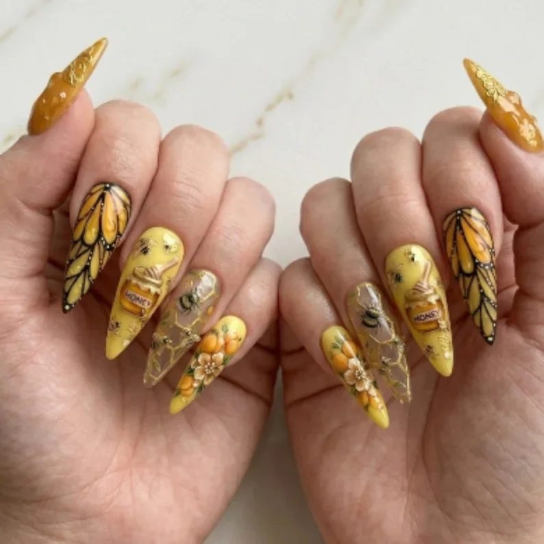 press on nails, custom press on nails, fake nails, Nails Art, stained glass nails, gold press on nails, 3d press on nails, luxury press on nails, handmade press on nails