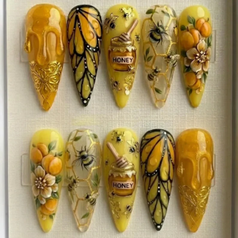 press on nails, custom press on nails, fake nails, Nails Art, stained glass nails, gold press on nails, 3d press on nails, luxury press on nails, handmade press on nails