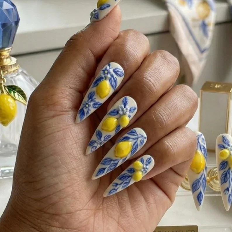press on nails, custom press on nails, fake nails, Nails Art, stained glass nails, gold press on nails, 3d press on nails, luxury press on nails, handmade press on nails