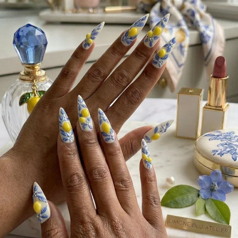 press on nails, custom press on nails, fake nails, Nails Art, stained glass nails, gold press on nails, 3d press on nails, luxury press on nails, handmade press on nails