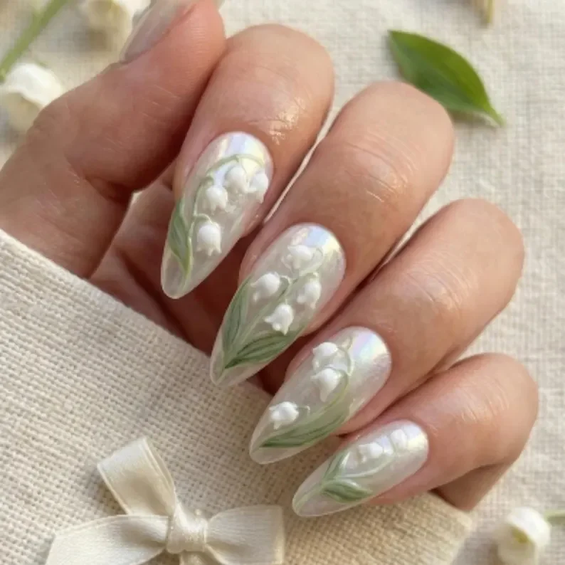 iridescent opal nails, pearl shimmer nail art, press on nails, custom press on nails, fake nails, Nails Art, stained glass nails, gold press on nails, 3d press on nails, luxury press on nails, handmade press on nails