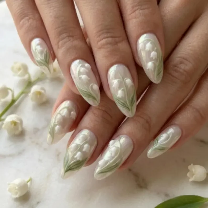 opal pearl nails, shimmer nail art, press on nails, custom press on nails, fake nails, Nails Art, stained glass nails, gold press on nails, 3d press on nails, luxury press on nails, handmade press on nails