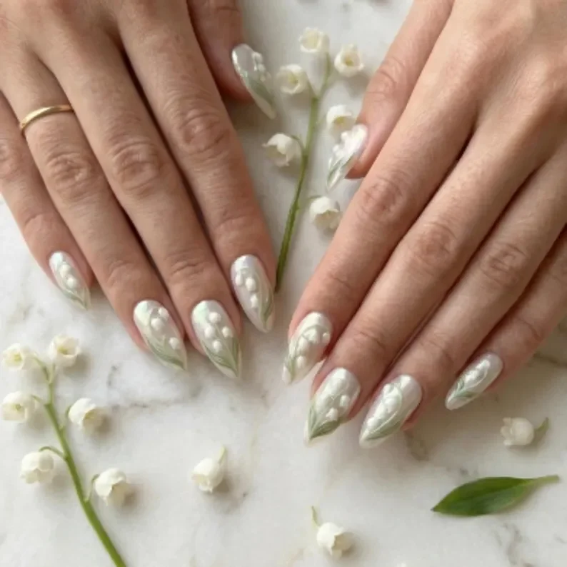 luxury nail design, 3D floral nails, press on nails, custom press on nails, fake nails, Nails Art, stained glass nails, gold press on nails, 3d press on nails, luxury press on nails, handmade press on nails