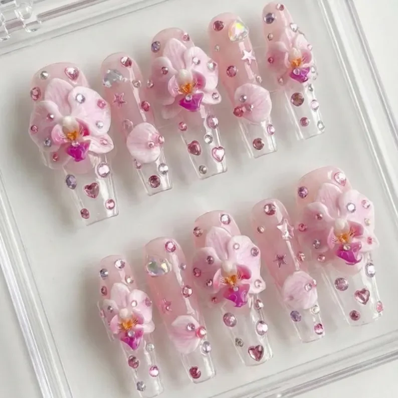 clear crystal nails, heart charm nails, press on nails, custom press on nails, fake nails, Nails Art, stained glass nails, gold press on nails, 3d press on nails, luxury press on nails, handmade press on nails