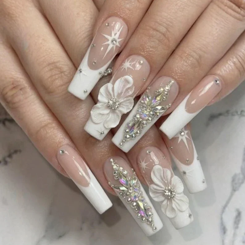 luxury 3D sculpted nails, press on nails, custom press on nails, fake nails, Nails Art, stained glass nails, gold press on nails, 3d press on nails, luxury press on nails, handmade press on nails