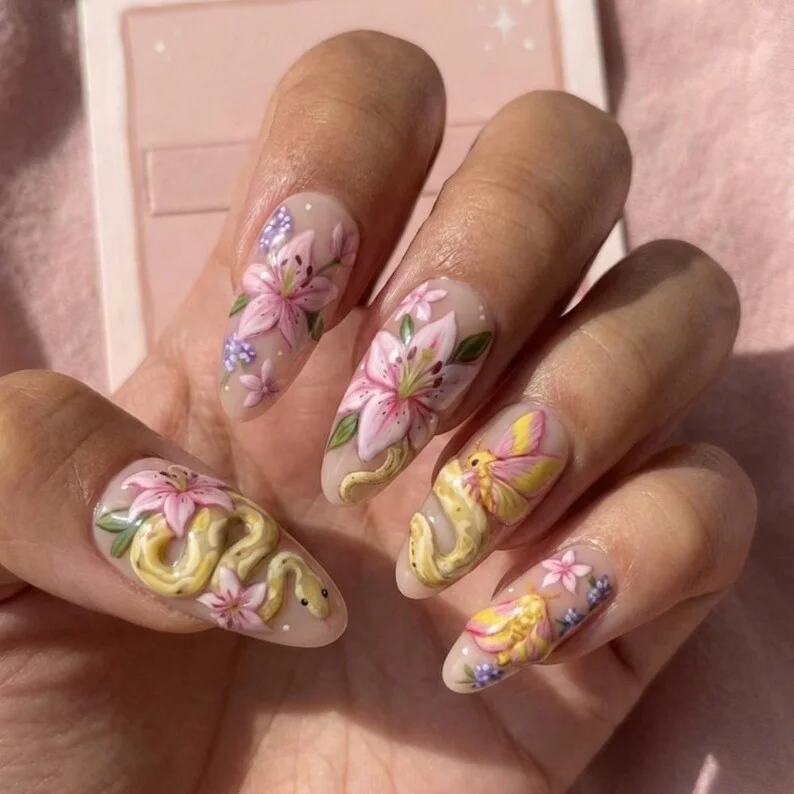 press on nails, custom press on nails, fake nails, Nails Art, stained glass nails, gold press on nails, 3d press on nails, luxury press on nails, handmade press on nails