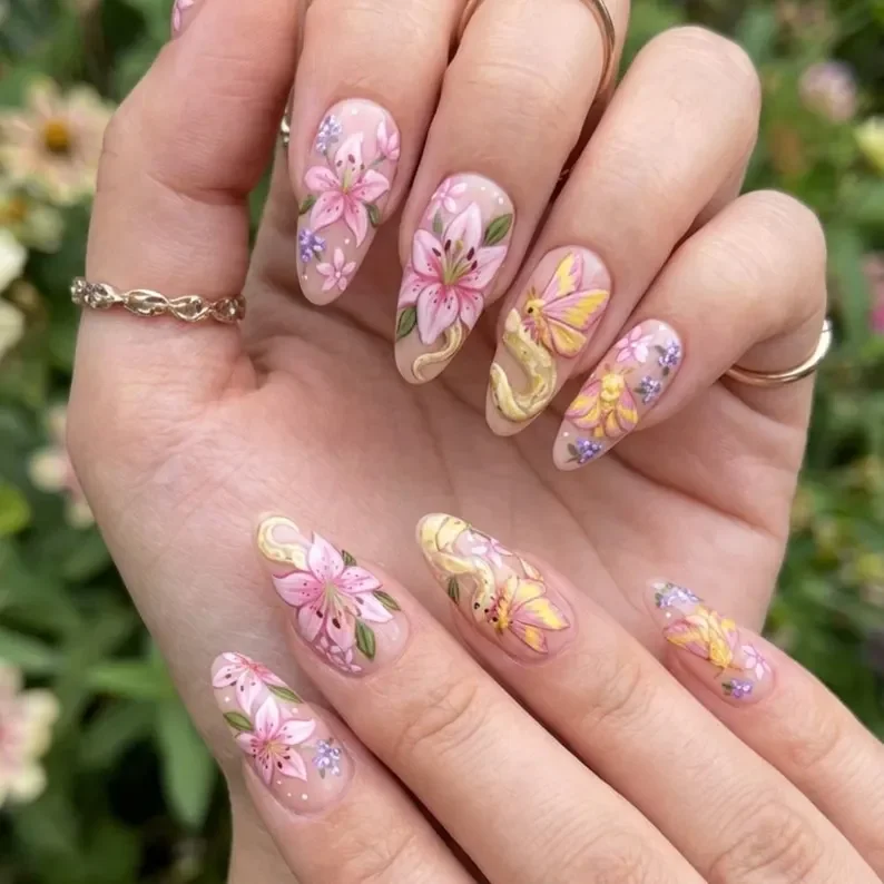 press on nails, custom press on nails, fake nails, Nails Art, stained glass nails, gold press on nails, 3d press on nails, luxury press on nails, handmade press on nails