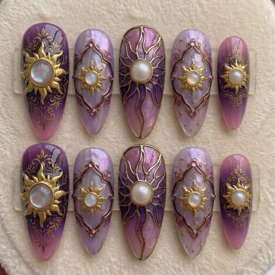 press on nails, custom press on nails, fake nails, Nails Art, stained glass nails, gold press on nails, 3d press on nails, luxury press on nails, handmade press on nails