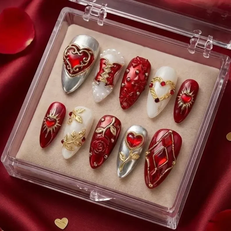 3D valentine nails, baroque crimson nails, press on nails, custom press on nails, fake nails, Nails Art, stained glass nails, gold press on nails, 3d press on nails, luxury press on nails, handmade press on nails