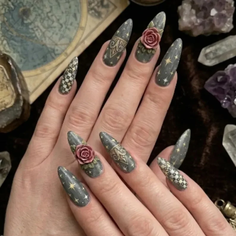 press on nails, custom press on nails, fake nails, Nails Art, stained glass nails, gold press on nails, 3d press on nails, luxury press on nails, handmade press on nails
