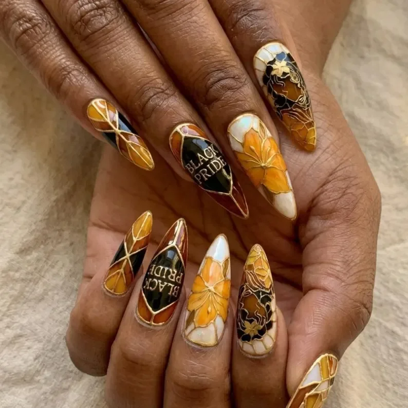 Press On Nails, Hand Painted Nails, press on nails, custom press on nails, fake nails, Nails Art, stained glass nails, gold press on nails, 3d press on nails, luxury press on nails, handmade press on nails