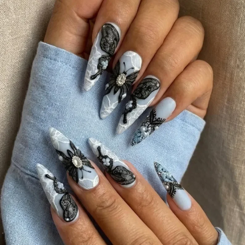 press on nails, custom press on nails, fake nails, Nails Art, stained glass nails, gold press on nails, 3d press on nails, luxury press on nails, handmade press on nails