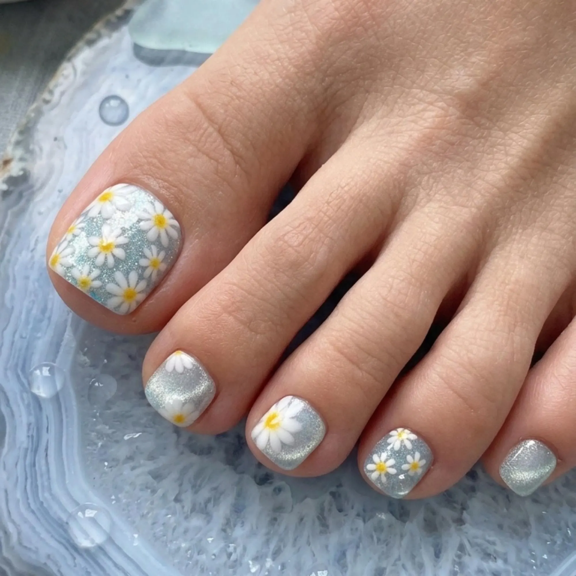 luxury blue skies, daisies cat-eye, press on nails, custom press on nails, fake nails, Nails Art, stained glass nails, gold press on nails, 3d press on nails, luxury press on nails, handmade press on nails