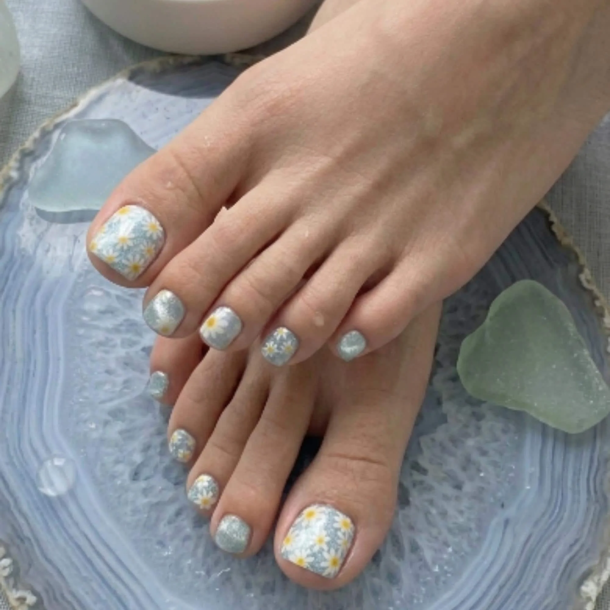 floral pedicure, press on toes, press on nails, custom press on nails, fake nails, Nails Art, stained glass nails, gold press on nails, 3d press on nails, luxury press on nails, handmade press on nails