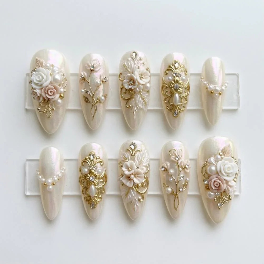 press on nails, custom press on nails, fake nails, Nails Art, stained glass nails, gold press on nails, 3d press on nails, luxury press on nails, handmade press on nails