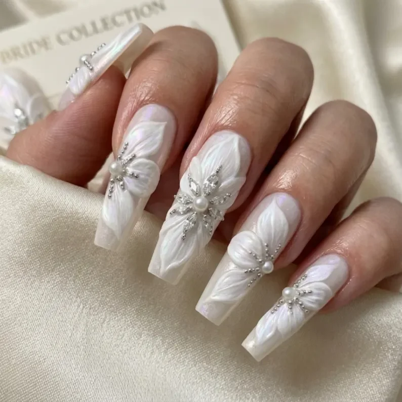 press on nails, custom press on nails, fake nails, Nails Art, stained glass nails, gold press on nails, 3d press on nails, luxury press on nails, handmade press on nails