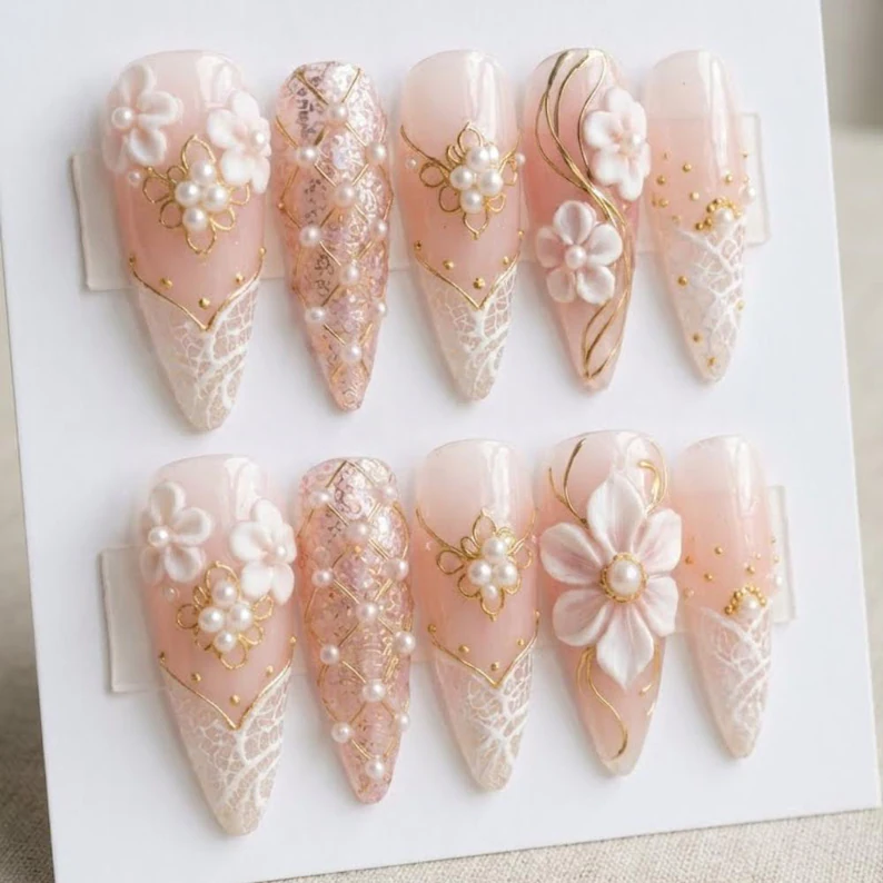 gold filigree, 3D floral nails, press on nails, custom press on nails, fake nails, Nails Art, stained glass nails, gold press on nails, 3d press on nails, luxury press on nails, handmade press on nails