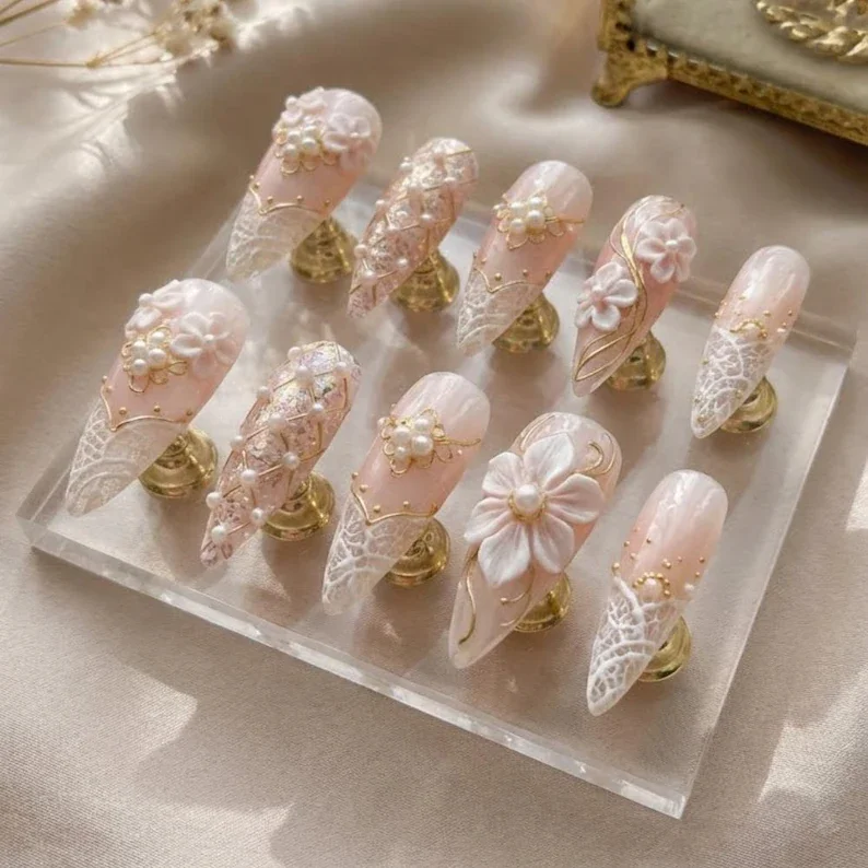 gold filigree, 3D floral nails, press on nails, custom press on nails, fake nails, Nails Art, stained glass nails, gold press on nails, 3d press on nails, luxury press on nails, handmade press on nails