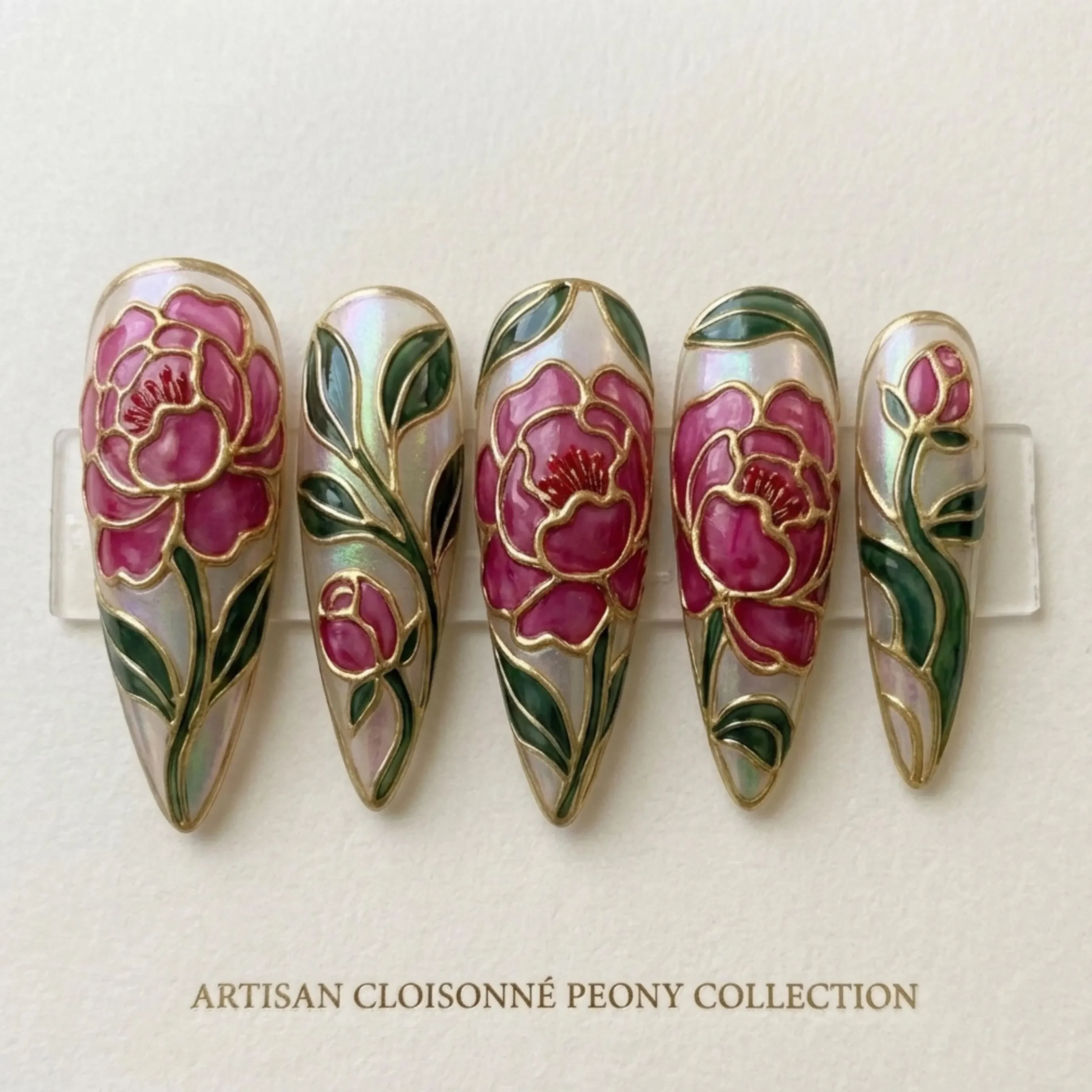 press on nails, custom press on nails, fake nails, Nails Art, stained glass nails, gold press on nails, 3d press on nails, luxury press on nails, handmade press on nails