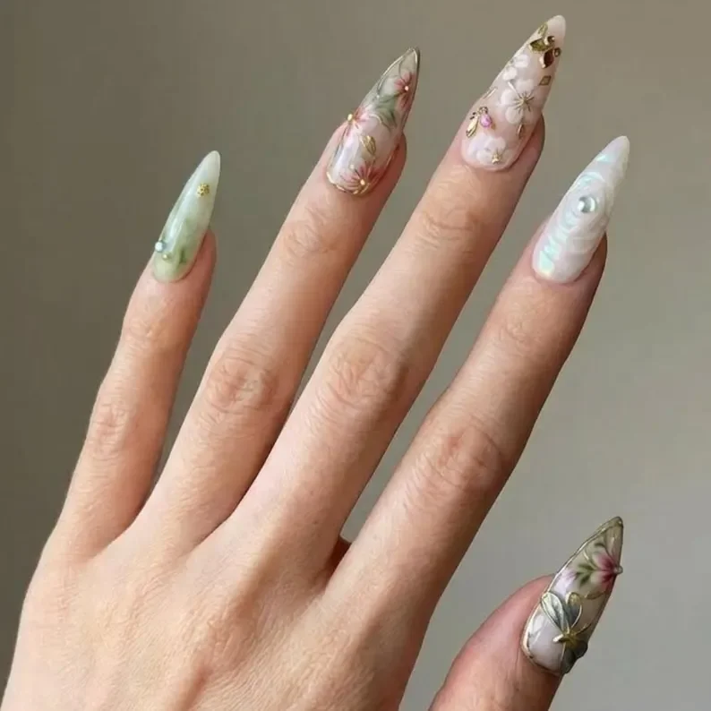 press on nails, custom press on nails, fake nails, Nails Art, stained glass nails, gold press on nails, 3d press on nails, luxury press on nails, handmade press on nails