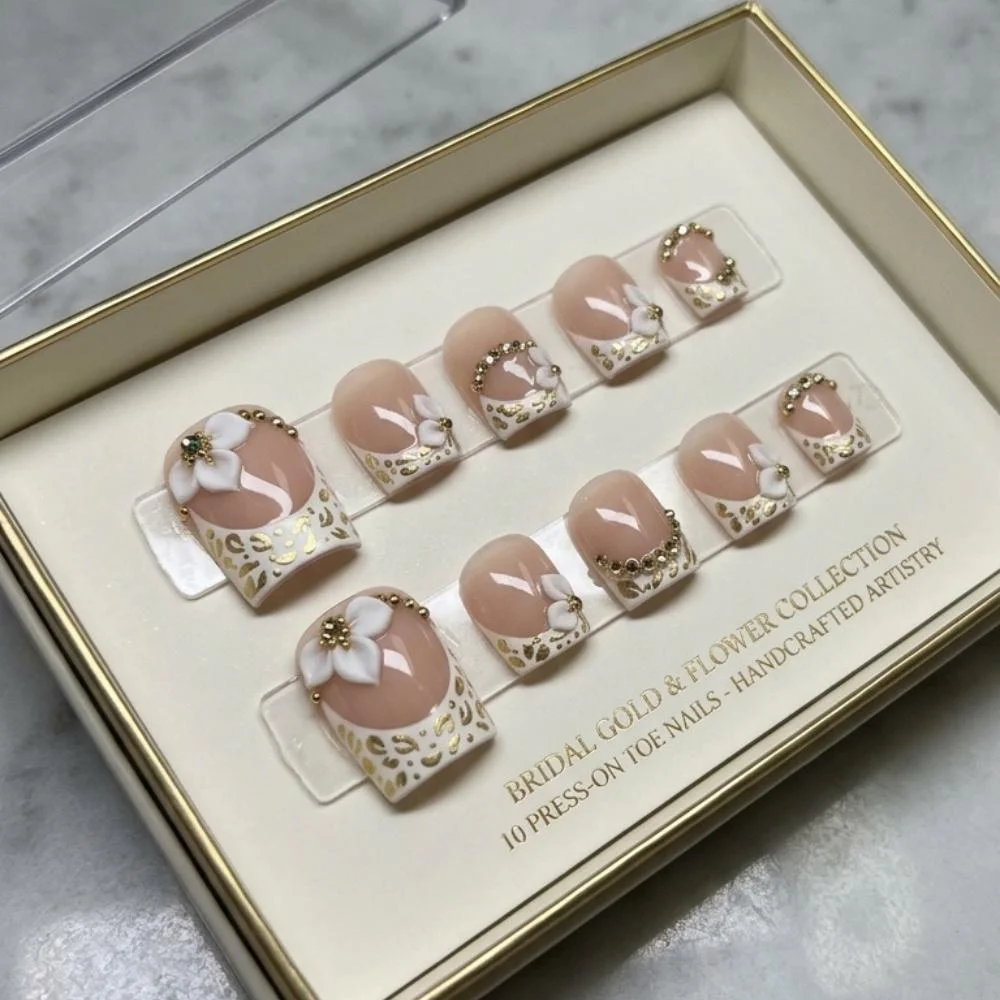 bridal pedicure, toe nail set, press on nails, custom press on nails, fake nails, Nails Art, stained glass nails, gold press on nails, 3d press on nails, luxury press on nails, handmade press on nails