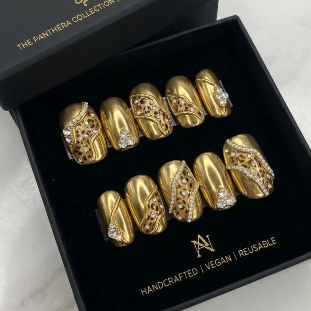 reusable press on, crystal rhinestone nails, press on nails, custom press on nails, fake nails, Nails Art, stained glass nails, gold press on nails, 3d press on nails, luxury press on nails, handmade press on nails