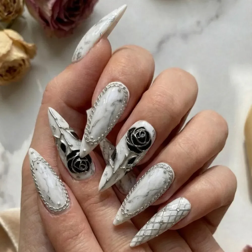 press on nails, custom press on nails, fake nails, Nails Art, stained glass nails, gold press on nails, 3d press on nails, luxury press on nails, handmade press on nails