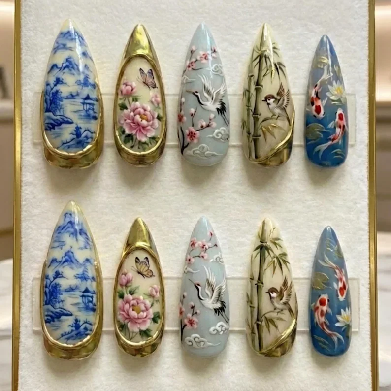 press on nails, custom press on nails, fake nails, Nails Art, stained glass nails, gold press on nails, 3d press on nails, luxury press on nails, handmade press on nails