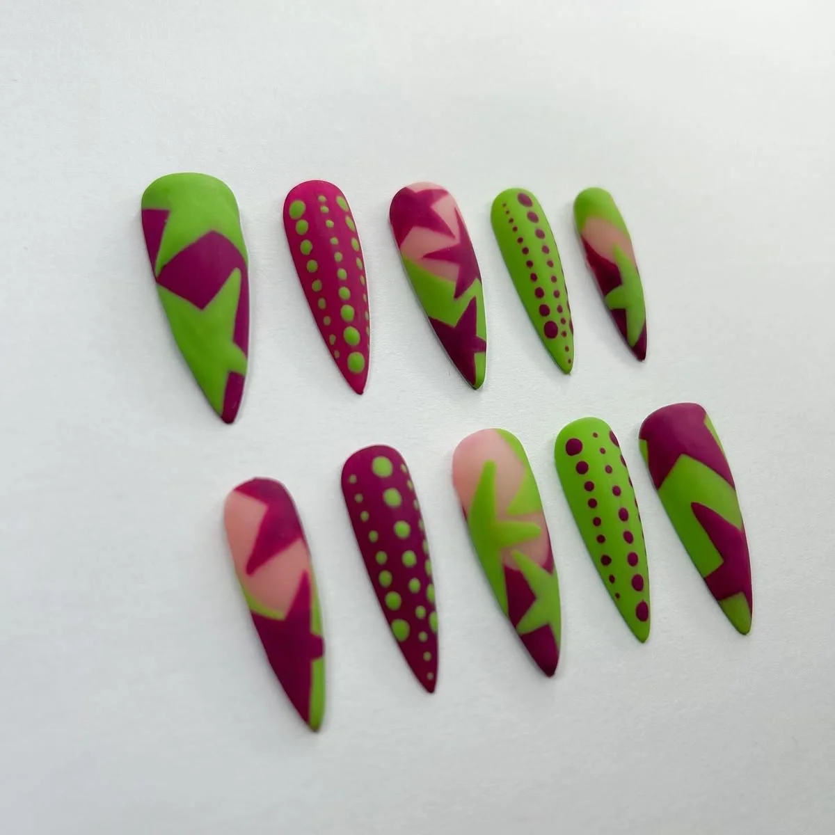 press on nails, custom press on nails, fake nails, Nails Art, stained glass nails, gold press on nails, 3d press on nails, luxury press on nails, handmade press on nails