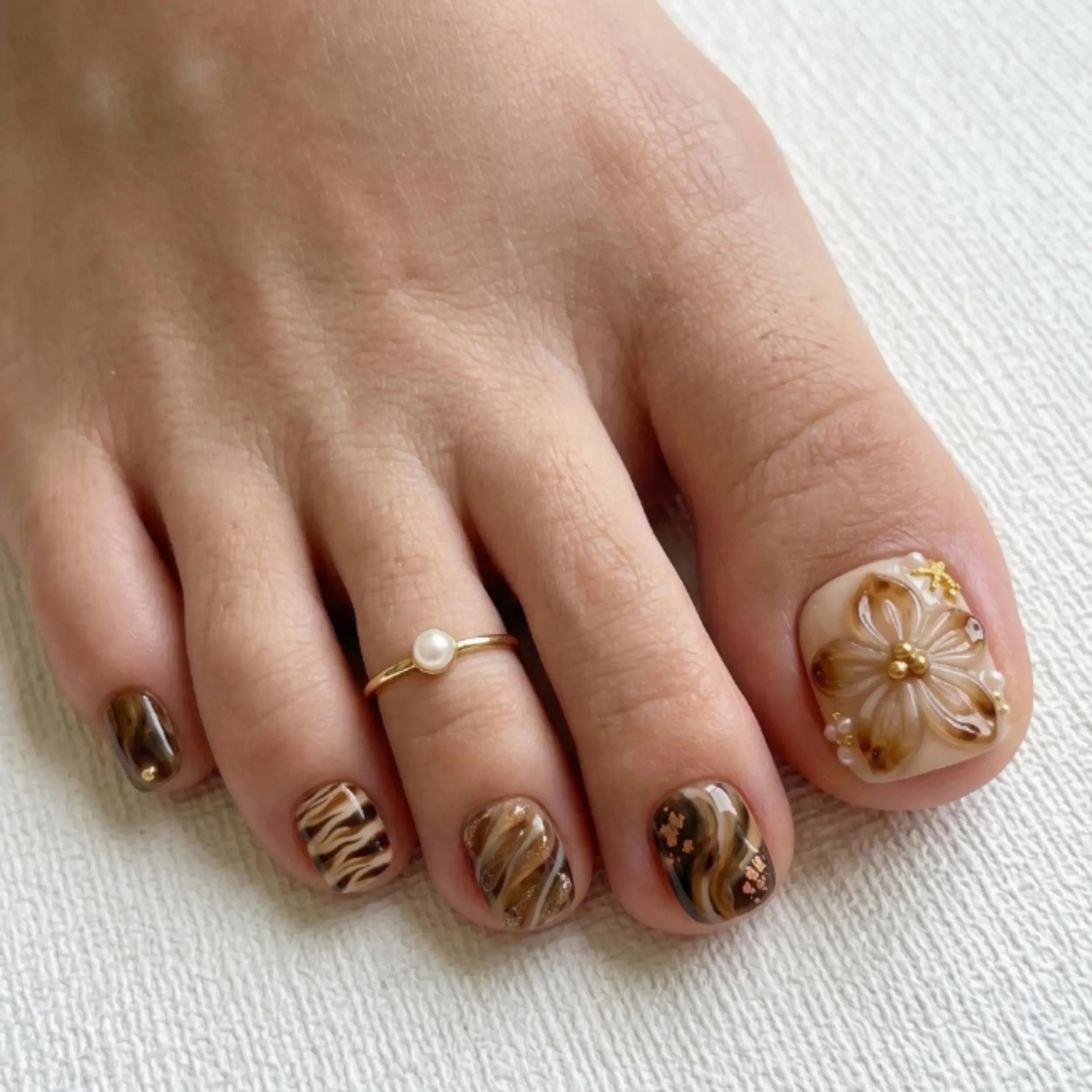 animal print, press on toes, press on nails, custom press on nails, fake nails, Nails Art, stained glass nails, gold press on nails, 3d press on nails, luxury press on nails, handmade press on nails