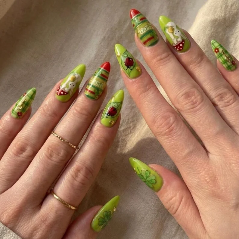 press on nails, custom press on nails, fake nails, Nails Art, stained glass nails, gold press on nails, 3d press on nails, luxury press on nails, handmade press on nails