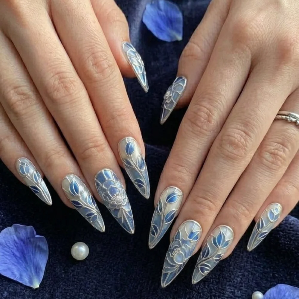 press on nails, custom press on nails, fake nails, Nails Art, stained glass nails, gold press on nails, 3d press on nails, luxury press on nails, handmade press on nails