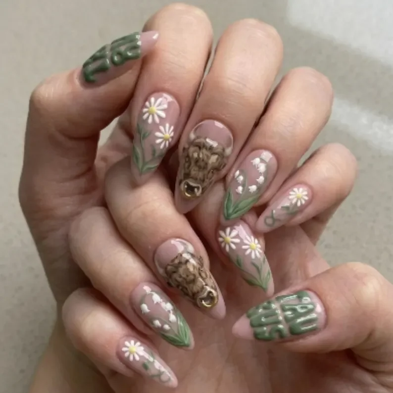 press on nails, custom press on nails, fake nails, Nails Art, stained glass nails, gold press on nails, 3d press on nails, luxury press on nails, handmade press on nails
