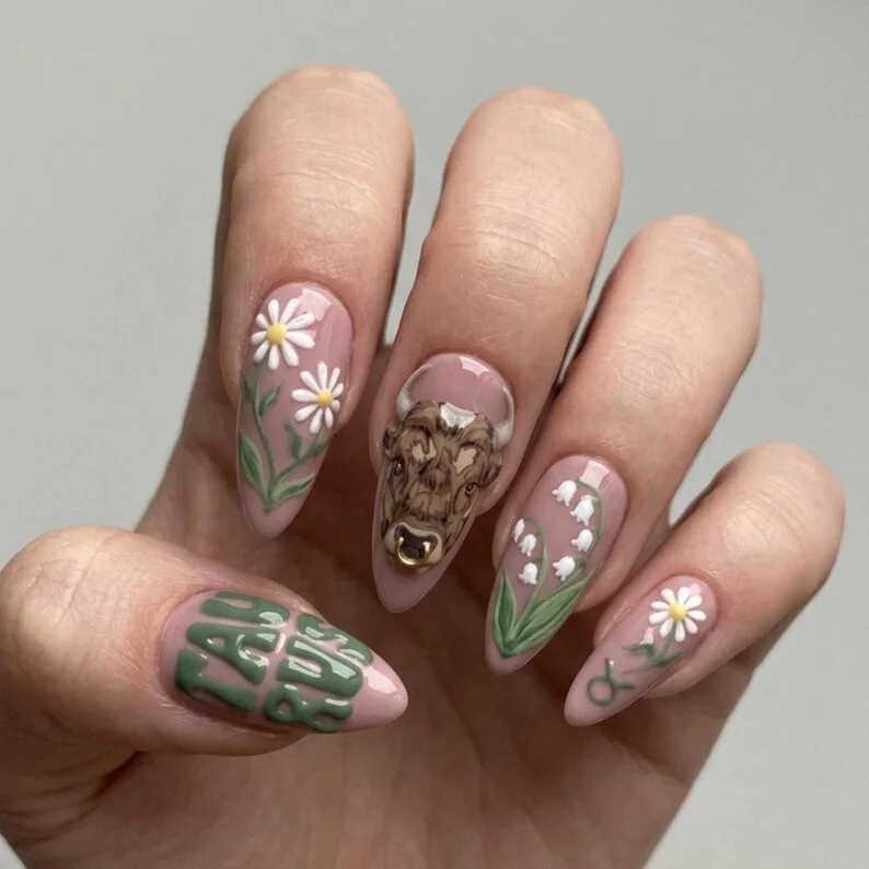 press on nails, custom press on nails, fake nails, Nails Art, stained glass nails, gold press on nails, 3d press on nails, luxury press on nails, handmade press on nails