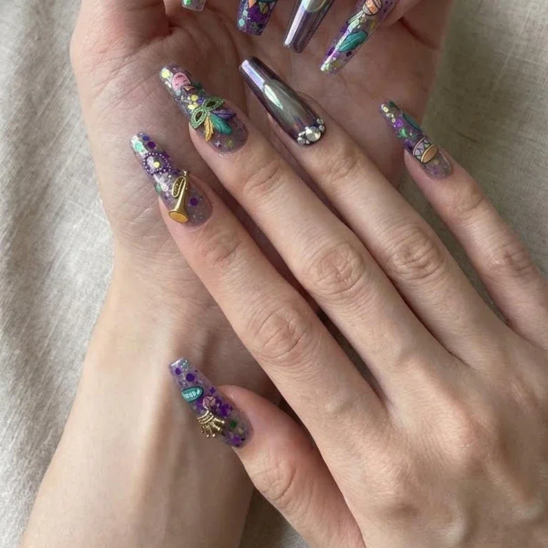 masquerade nail art, trumpet nail design, press on nails, custom press on nails, fake nails, Nails Art, stained glass nails, gold press on nails, 3d press on nails, luxury press on nails, handmade press on nails